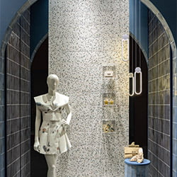 BIANCO-DOTS-BLACK-KORFU-MAINZU.jpg