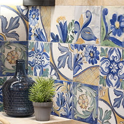 DETALLE-CENTRO-QUINTESENCE-LAND-ANTHOLOGY-MAINZU.jpg