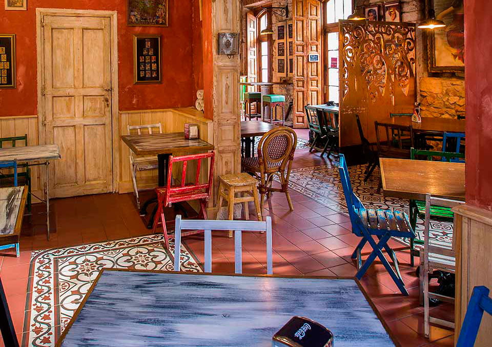 Restaurante decorado con la serie Victorian